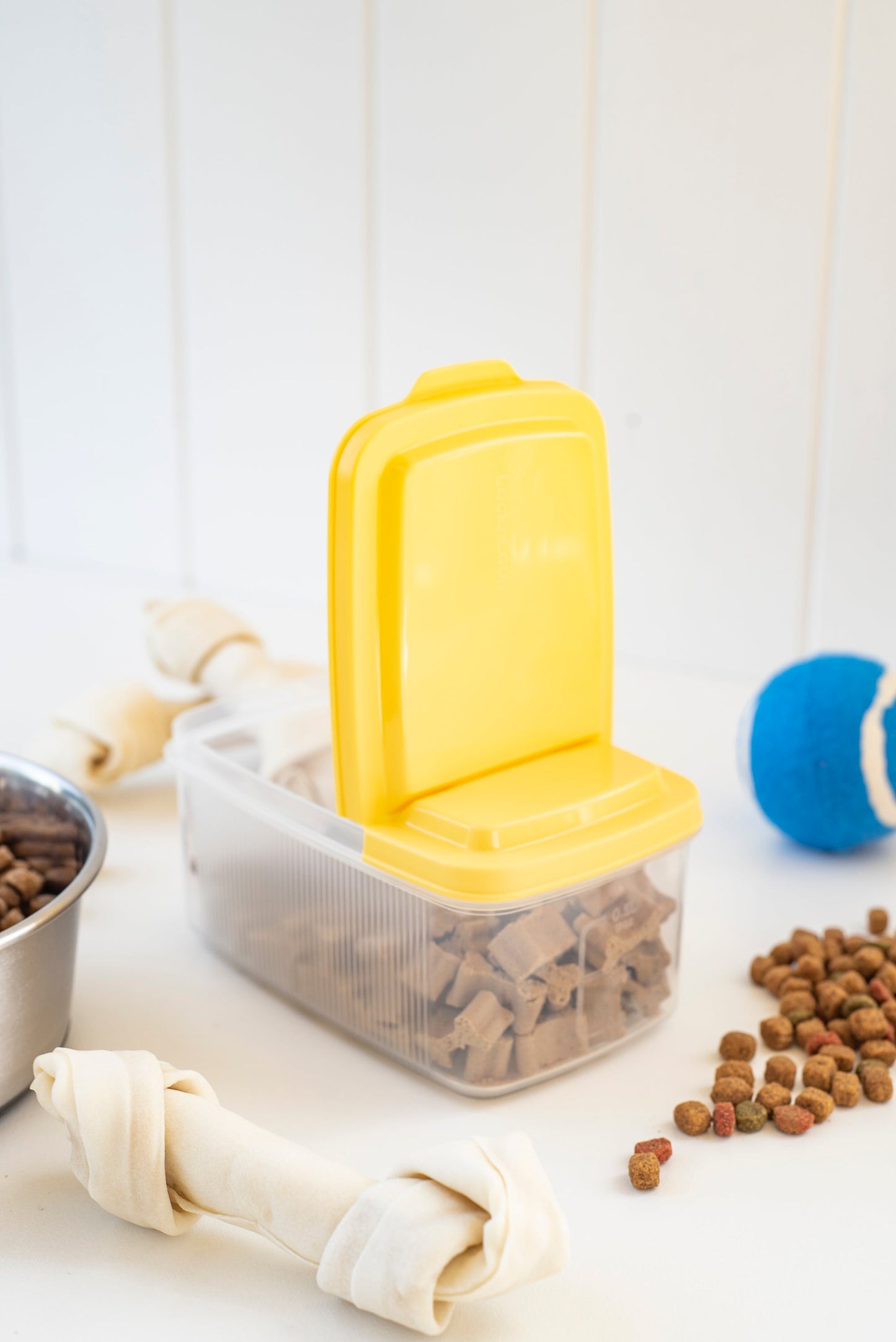 LocknLock for Pets Dry Pet Food Container 750ml